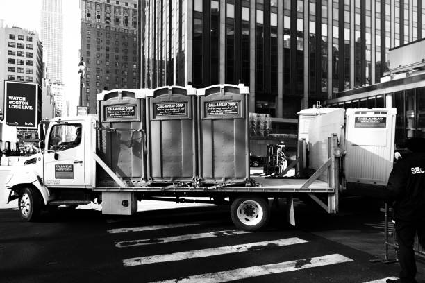Best Portable bathroom rental  in Hoffman Estates, IL